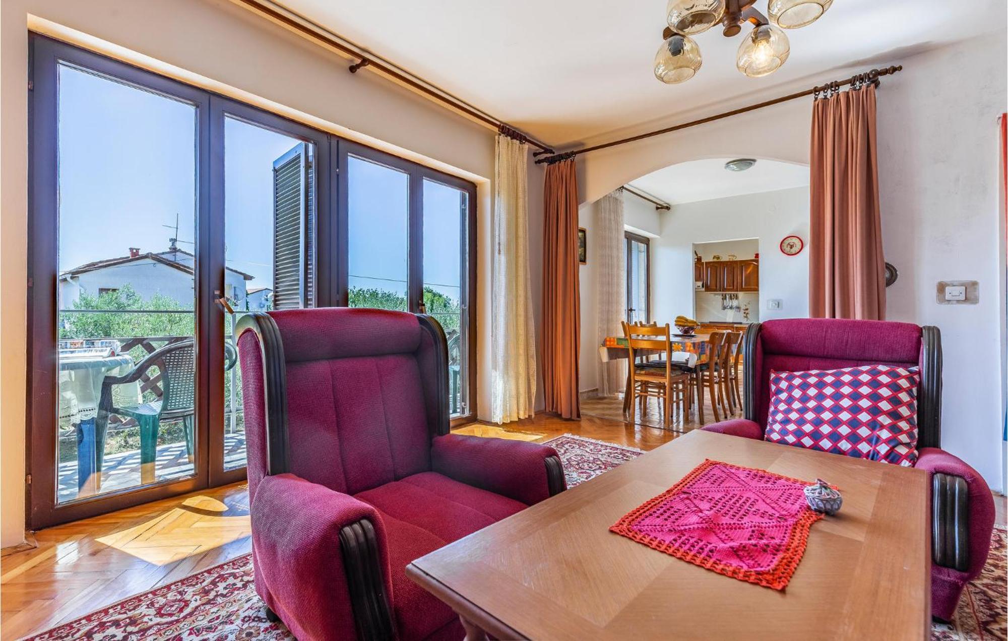 Awesome Apartment In Medulin With Kitchen Exterior photo